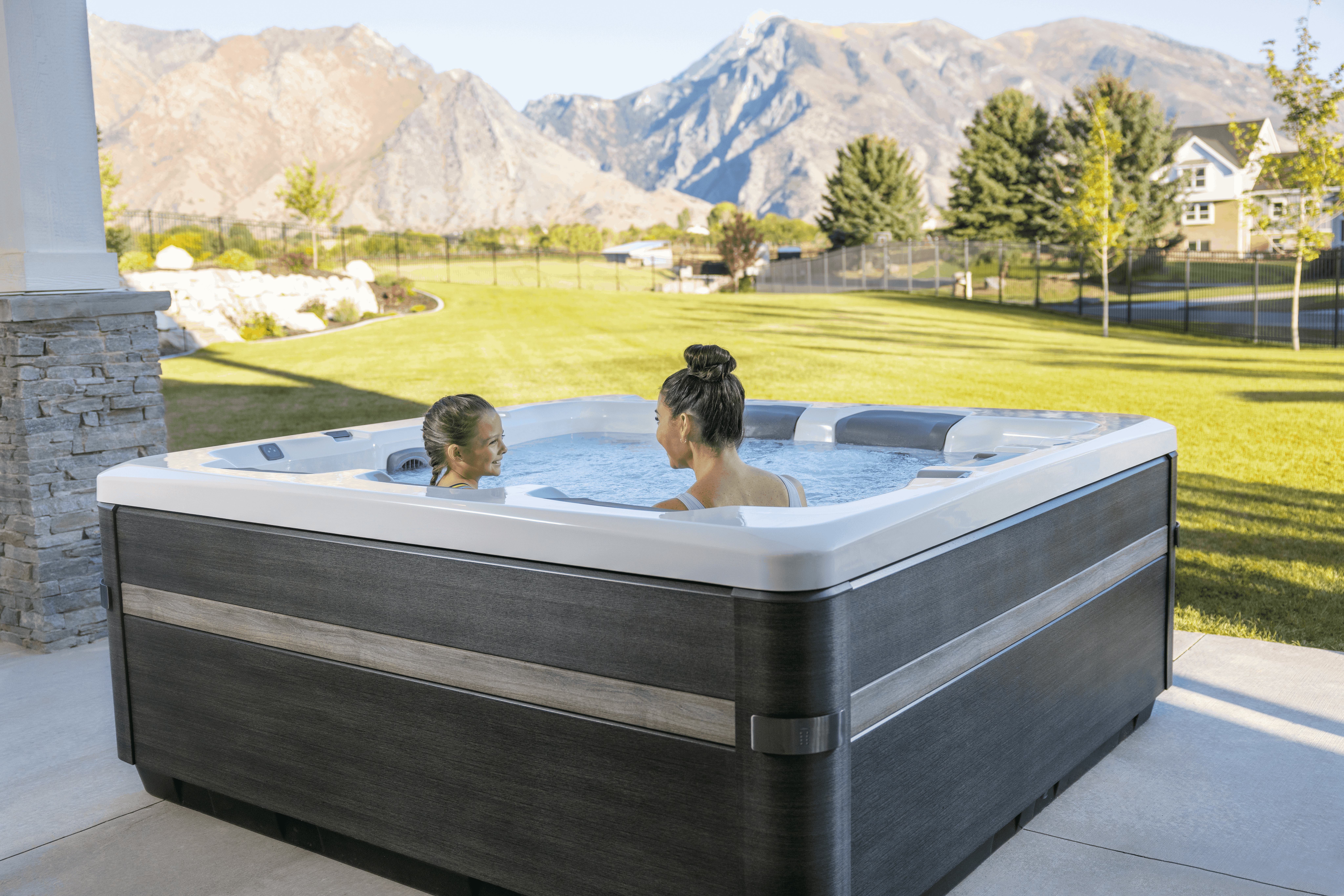 Spa Bullfrog A6
