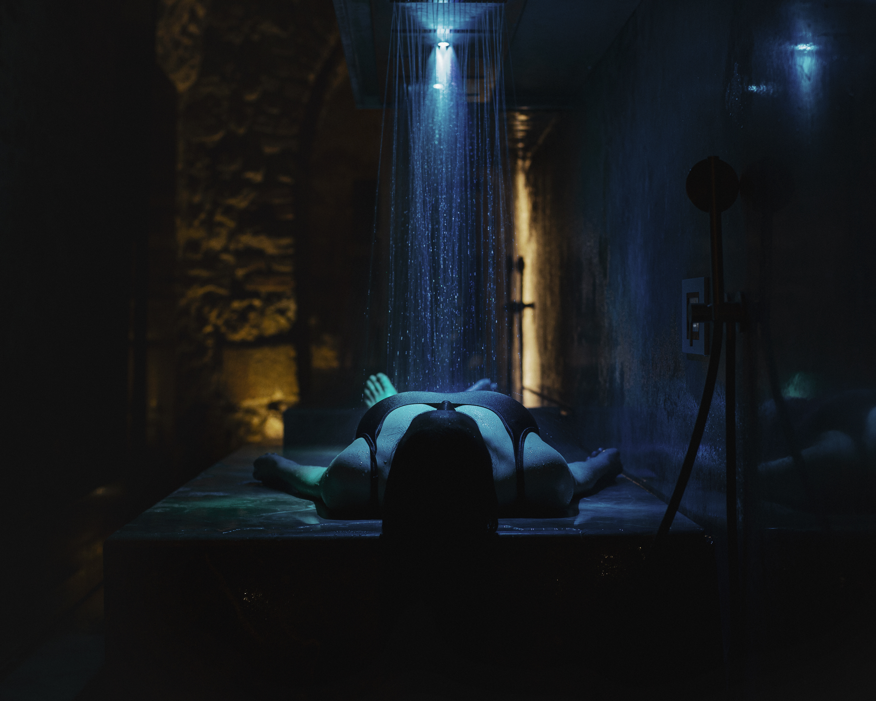 Hotel & Spa Pod Różą, Cracóvia. Referência de duche sensorial em hotel.