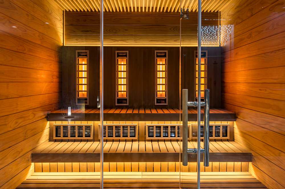 Cabine de infravermelhos ou sauna tradicional