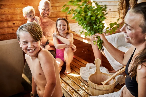 Crianças na sauna: cuidados antes da utilização