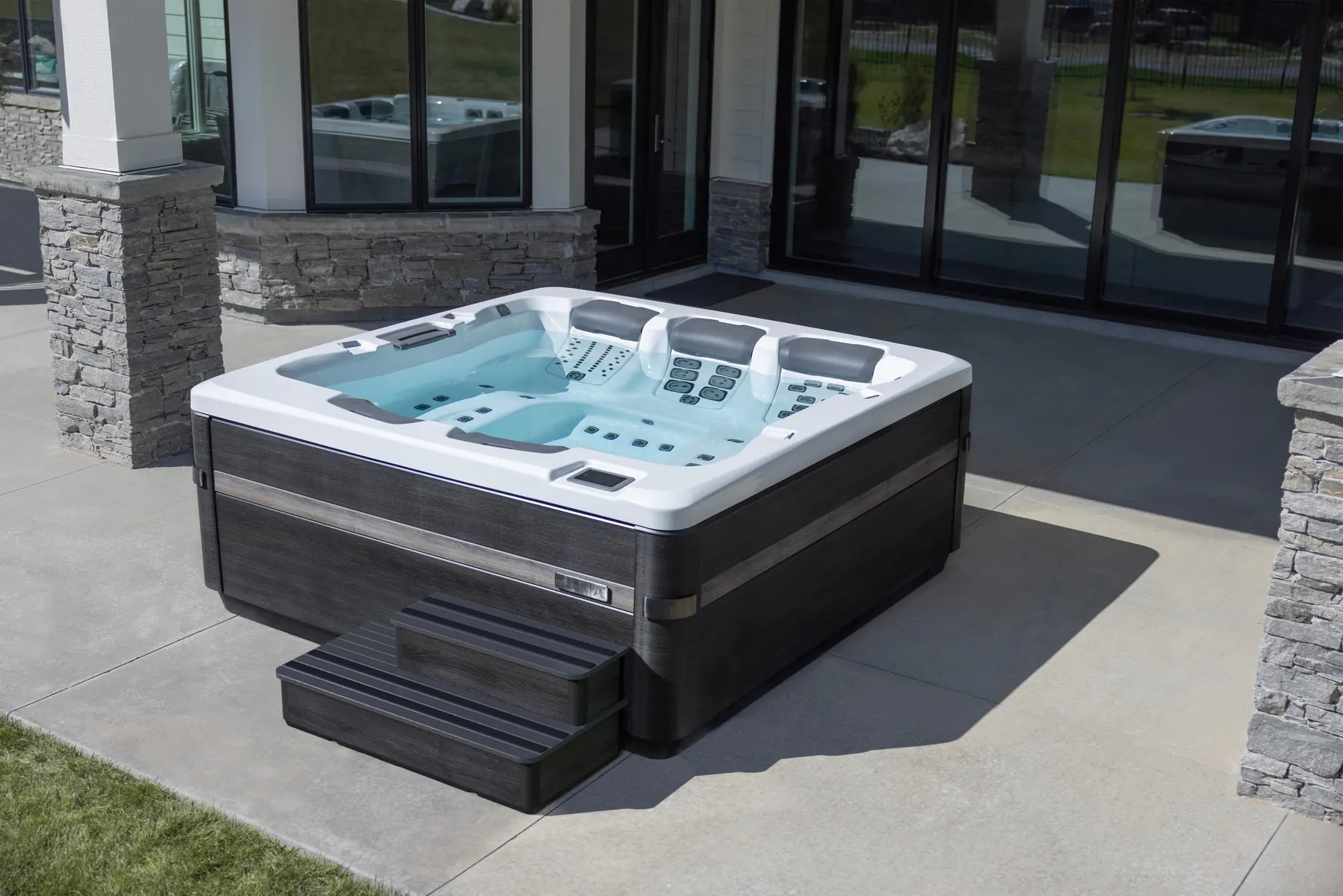 Spa Bullfrog A7D